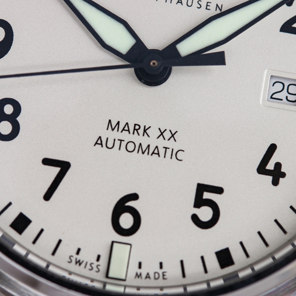 アイ・ダブリュー・シー細部ディテール